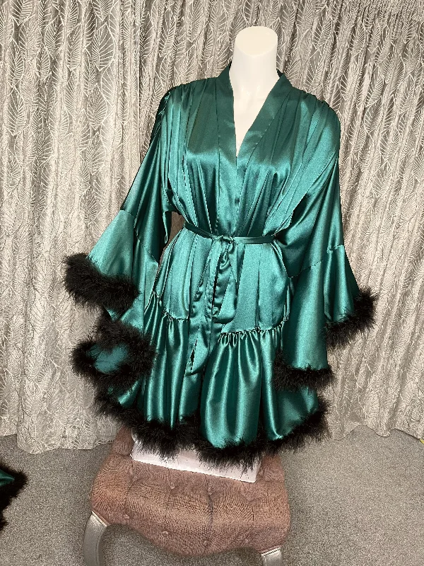 Eleanor Emerald Green short Hollywood vintage style robe